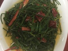 -穆豪麦蒸碗羊羔肉