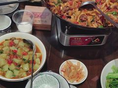 -富正毅三下锅(体育馆店)