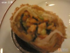 咬开后的腰果酥内馅-和记小菜(东方店)