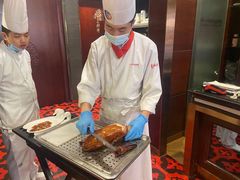 -皇城根·烤鸭·鱼头·家常菜(欧亚大观乐活城店)