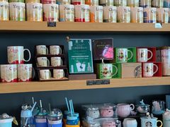 零售区-星巴克(西安机场1店T3到达店)