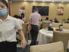 -粤盛海鲜平价店(洛溪食街店)