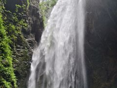 -龙水峡地缝景区