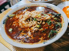 泡椒鸡杂小面-丁丁猫重庆小面(徐州路店)