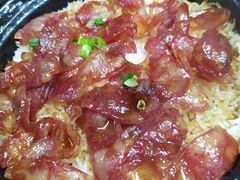 腊味煲仔饭-煲煲香快餐(南京路店)