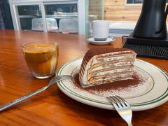 -Be Lived Cafe比例咖啡(摩天轮店)