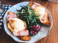 -ROAST coffee & eatery