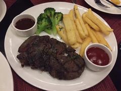 -WOLFGANG PUCK KITCHEN & BAR(迪士尼小镇店)