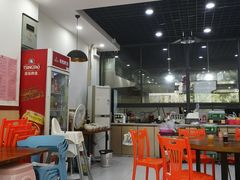 大堂-老何家后安粉·糟粕醋海鲜火锅(三亚湾椰梦长廊店)