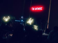 -TZ House音乐现场(来福士中心店)