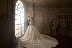 -乐派诗婚纱摄影