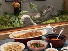 -双湖园·地标武汉菜(黄鹤楼解放路店)