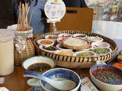 -包整·丝娃娃(一览甲秀楼风景店)