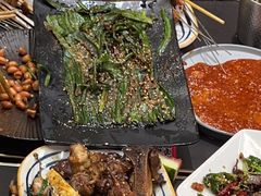 -许哥东北烧烤·铁丳烤串·宫后夹肉(繁花中心店)