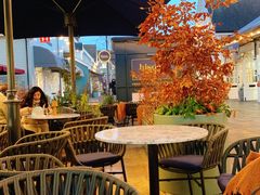 -伦敦比斯特购物村