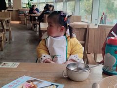 -蜜桃餐厅·伴山(湖滨商业街店)