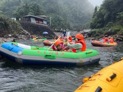 -安吉龙王山峡谷漂流