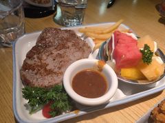 -菲滋意式休闲餐厅(北仑银泰城店)