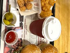 -The Habit Burger Grill 哈比特汉堡(爱琴海店)