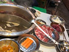 -憨铁匠老火锅(龙岗万科里店)