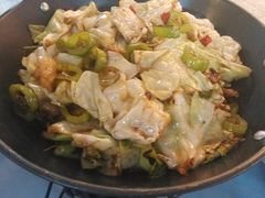 干锅手撕包菜-八达岭饭店