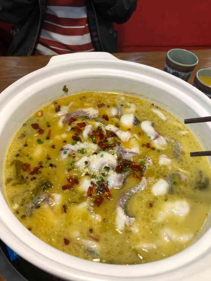 李记我家酸菜鱼(浦锦路店)-"我们点的每道菜都好吃啊!味道很香.