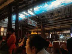 -阿瓦山寨·湘菜现炒·剁椒鱼头王(咸阳总店)