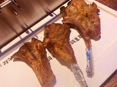 苏尼特秘制烤羊排-三个蒙古大叔羊肉串(大宁店)