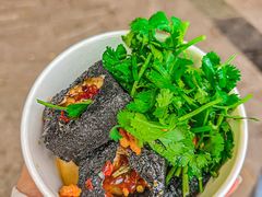 -黑色经典臭豆腐·湖南特产(坡子街店)