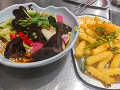 -马路牙子烧烤音乐酒馆(望京店)