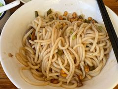 -牛八宝桂林米粉(八里庄店)