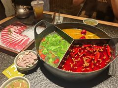 -三出山火锅(南京万象天地店)