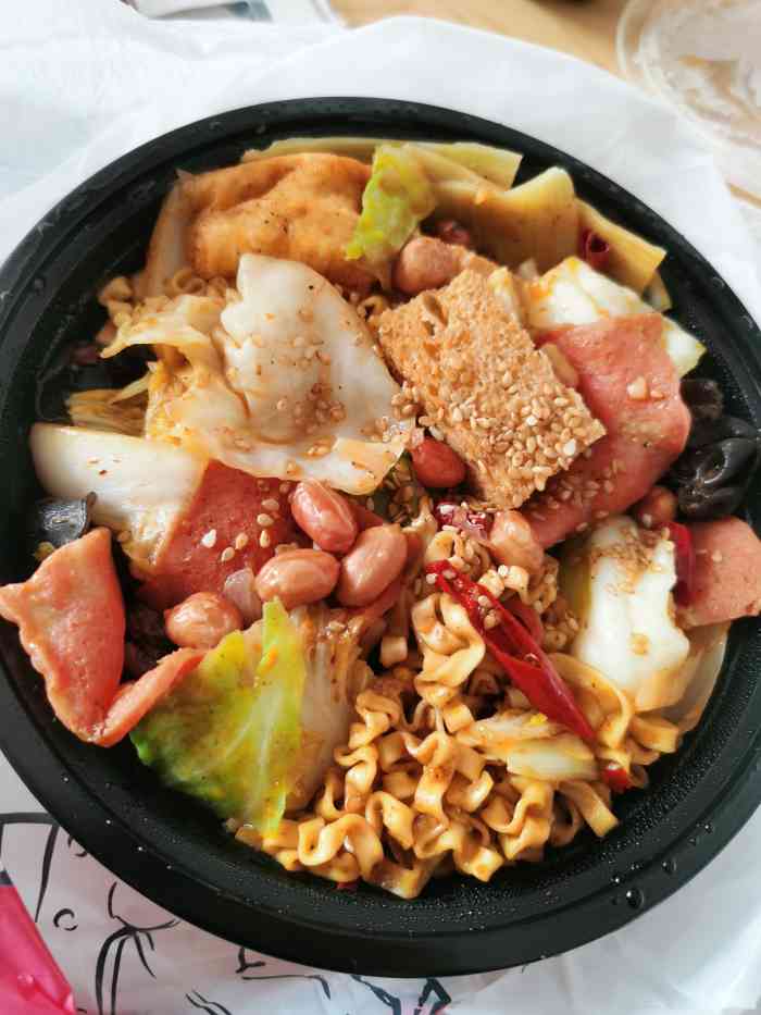 香满棠麻辣香锅-"[薄荷]环境:环境很接地气 是我喜欢的.