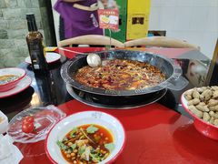 -烧哥美蛙肥肠鱼火锅·十五年社区店