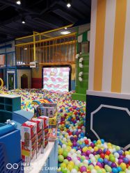 -LuckyStar幸运星家庭娱乐中心(东莞国贸店)