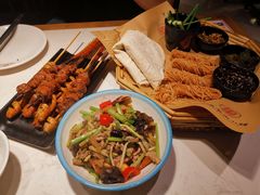 -丁里羊肉小镇(天鹅湖总店)