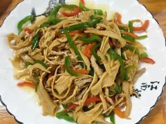 -竹乡人家大鱼头(南山竹海店)