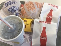 -麦当劳(世界城广场店)