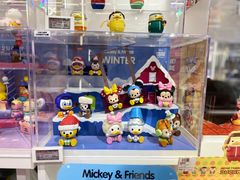 -泡泡玛特POPMART(侨福芳草地店)