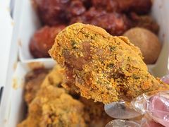 -BHC炸鸡(明洞总店)