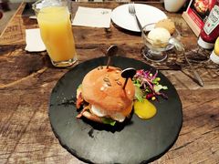 -HIGH FIVE哈福手工汉堡(桂林路店)