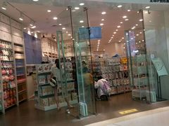 -名创优品(广东东莞东城万达2店)