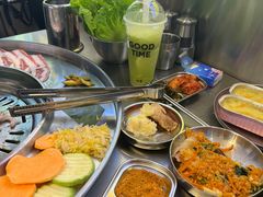 -哈哈碳都·牛肋条无限自助烤肉(台江万达店)