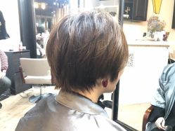 -茶发Salon·烫发染发理发