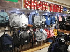 -LOG-ON(海港城店)