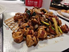 沙姜爆有膏鲜鱿-五稻厨房粤西菜(新闻店)
