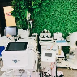 -YooMee优美智能科技美肤机构