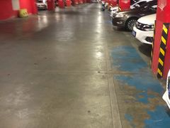 -欧尚超市苏州店停车场(金鸡湖路店)