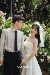 -雪中彩影婚纱摄影·微光艺术中心