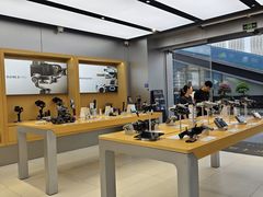 -DJI大疆(深圳华强北曼哈授权体验店)